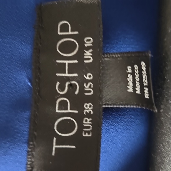 TOP SHOP faux wrap with flaw - Picture 2 of 3